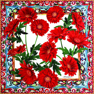 红色花卉图案精美方巾