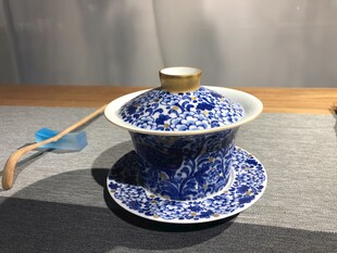 青花盖碗 典雅中式韵味