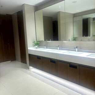 现代简约风格浴室洗手台