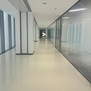 现代简约风格办公走廊