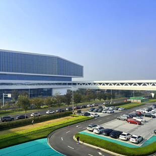 现代化园区停车场及建筑景观