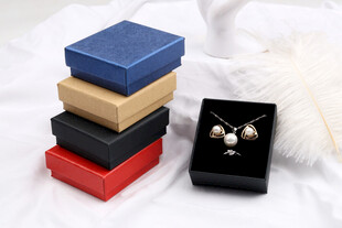 精美首饰盒与珠宝展示