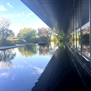 水边建筑倒影景观