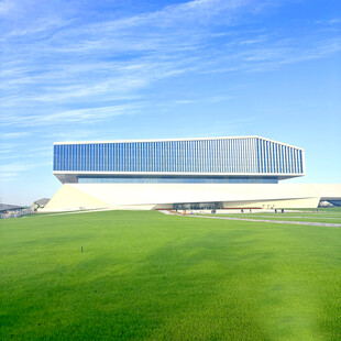 草原上的现代建筑奇观