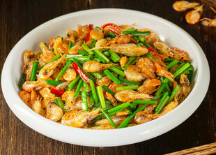 青椒炒河虾