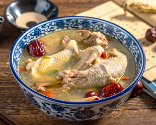 滋补养生鸡汤