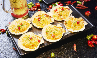 美味蒜蓉粉丝烤扇贝