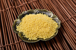 小米 谷物