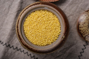 小米 谷物