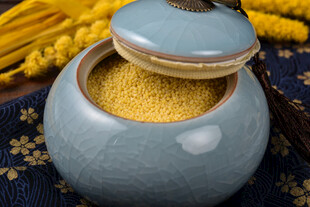 小米 谷物