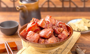 美味诱人的红烧排骨