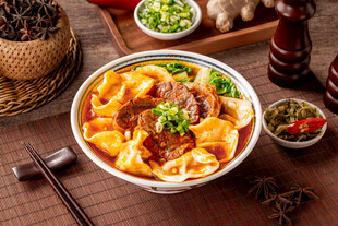 牛肉饺子汤