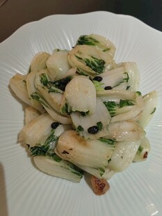 香蒜莳萝炒鱿鱼