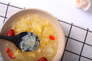 美味银耳羹