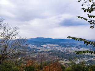 山间秋景远眺