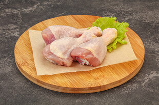 新鲜生鸡腿
