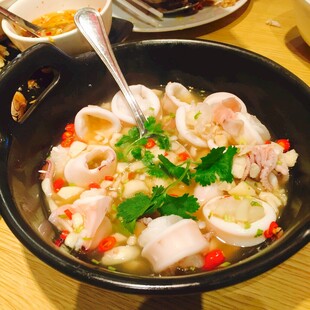 鲜香鱿鱼煲