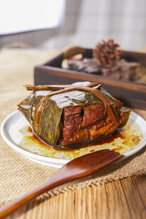 粽叶红烧肉