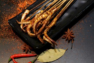 美味烤鱿鱼须