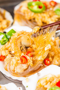 香辣蒜蓉粉丝蒸扇贝