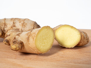 新鲜生姜切片展示