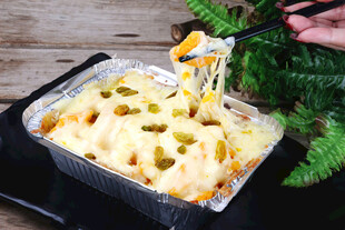 芝士蔬菜焗饭诱人拉丝