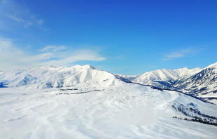 雪山壮丽风光