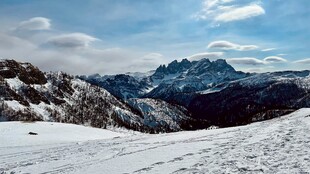 雪山美景