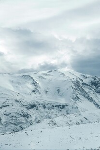 雪山壮丽景观