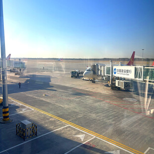 机场停机坪俯瞰景象