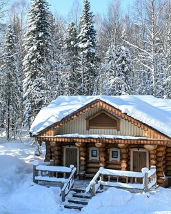 雪覆木屋
