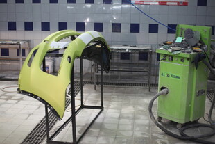 汽车部件自动化喷涂设备