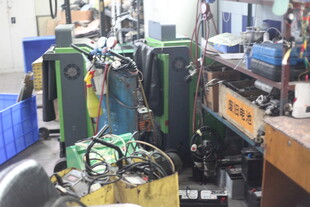 工厂内的机械设备场景