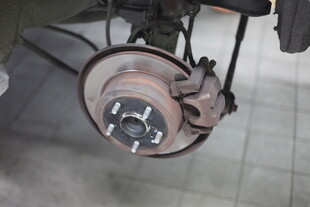 汽车刹车系统部件特写