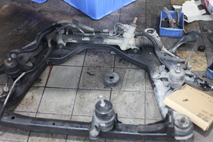 汽车零部件拆解现场