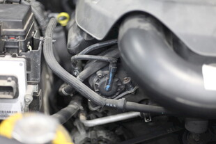 汽车发动机内部部件特写