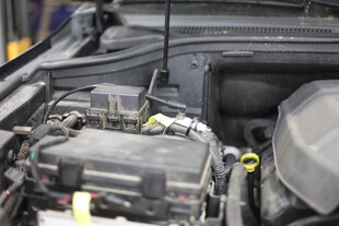 汽车发动机内部细节展示