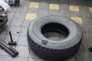 汽车轮胎及维修工具展示