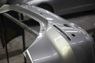 汽车部件金属质感的前保险杠