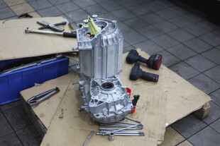 汽车变速器零件展示