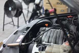 汽车发动机近景特写