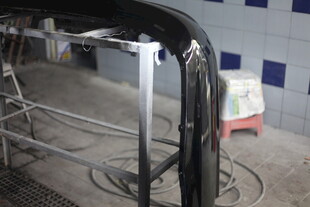 汽车喷漆作业现场