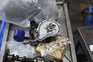 机械零件维修场景