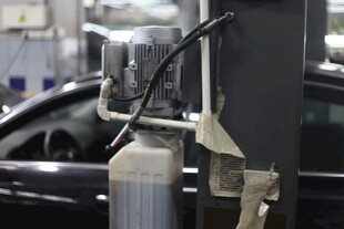 汽车维修设备特写