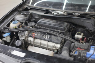 汽车发动机细节特写