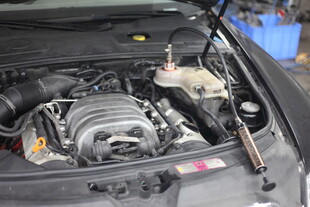 汽车发动机内部细节展示