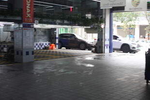 停车场入口场景