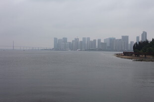 城市滨水景观远景