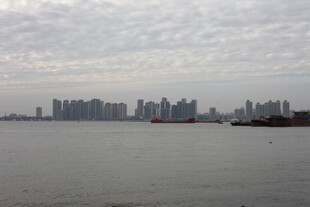 城市滨水天际线景观