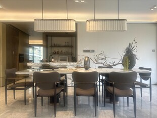 现代简约风格餐厅室内场景